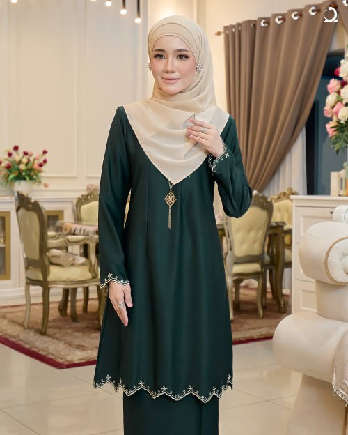 Jelita - Emerald Green